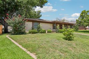 2030 Huntington Drive - Photo 2