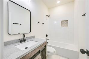 4418 Myrtle - Photo 9