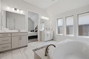8612 Backwater Bay Cove - Photo 22