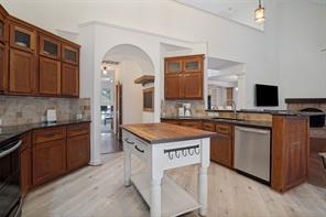 6914 Morningside Way - Photo 15