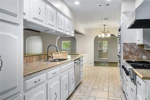 613 Overland Trail - Photo 11