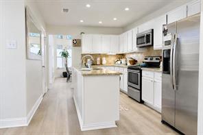 8909 Briarwood Drive - Photo 4
