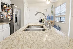 8909 Briarwood Drive - Photo 5