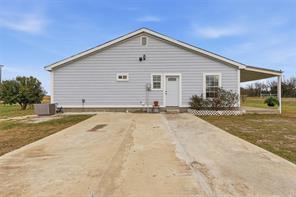 304 County Road 2260 - Photo 17
