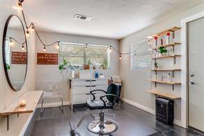240 Smith Street - Photo 9