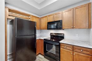 330 Las Colinas Boulevard E - Photo 11