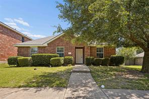 205 Rosewood Court - Photo 1