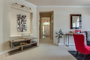 4636 Skyline Drive - Photo 7