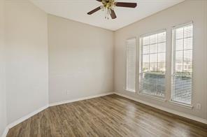 2828 S Lakeview Drive - Photo 2