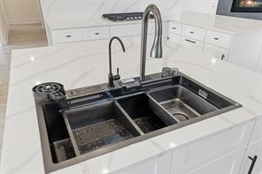 3700 Creek View Drive - Photo 7