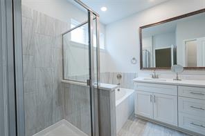 11439 Chepstow Crescent Court - Photo 18