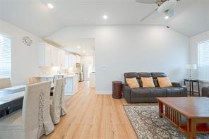 11439 Chepstow Crescent Court - Photo 7