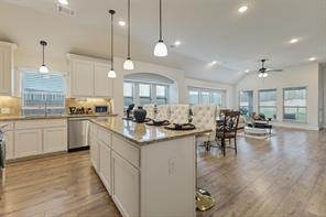 127 Woodlands Way - Photo 3