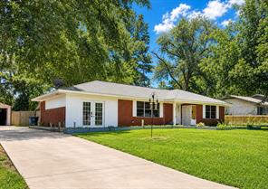 409 Poe Street - Photo 1