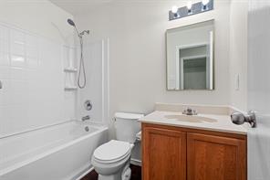 8421 River Bluffs Drive - Photo 14