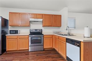 8421 River Bluffs Drive - Photo 5