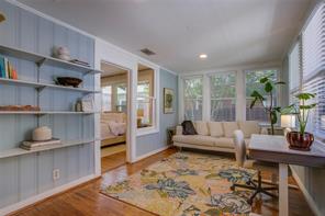 623 N Montclair Avenue - Photo 28