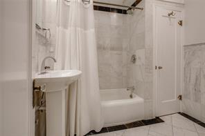 623 N Montclair Avenue - Photo 30