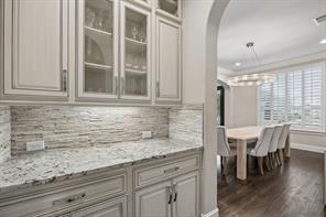 1008 Lexington Terrace - Photo 8