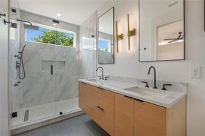 6718 Victoria Avenue - Photo 22