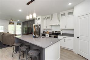 119 Driftwood Drive - Photo 2