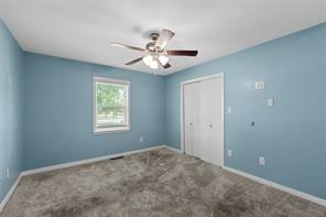 525 W 7th Street - Photo 15