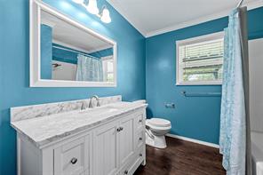 525 W 7th Street - Photo 17