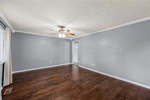 525 W 7th Street - Photo 4