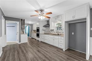 525 W 7th Street - Photo 8