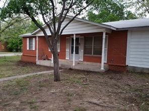 201 Hillcrest Drive - Photo 2