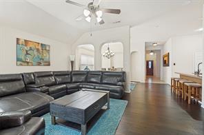 437 Castle Street - Photo 4