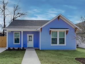 1032 E Leuda Street - Photo 1