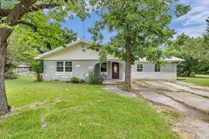 610 E Limestone Avenue - Photo 1