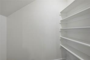 227 W Bond Street - Photo 13