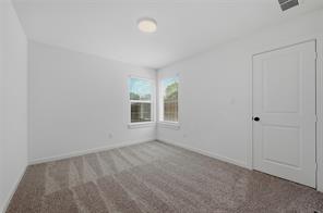 227 W Bond Street - Photo 14