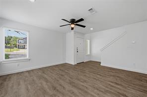 227 W Bond Street - Photo 6