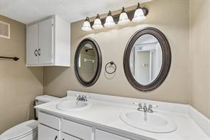 1806 Lakecrest Court - Photo 23