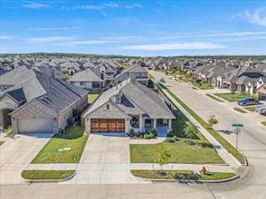 2740 LISA MARIA Street - Photo 1