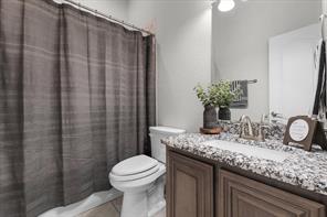 2740 LISA MARIA Street - Photo 10