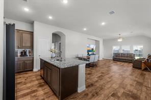 2740 LISA MARIA Street - Photo 5