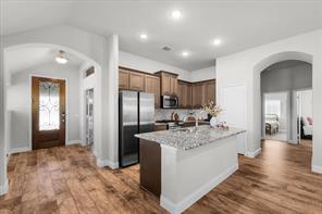 2740 LISA MARIA Street - Photo 6