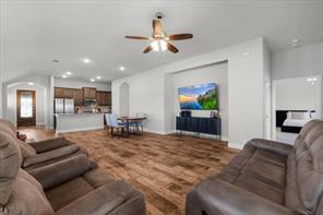 2740 LISA MARIA Street - Photo 9