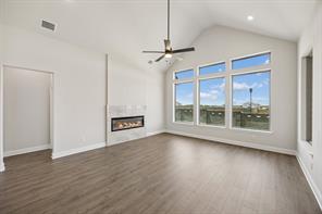 7701 Sheaves Trail - Photo 8