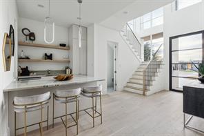 7526 Kenwell Street - Photo 3