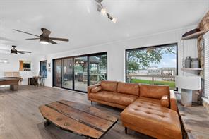 305 Rock And Roll Lane - Photo 5
