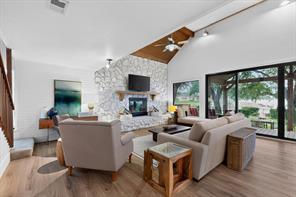 305 Rock And Roll Lane - Photo 7