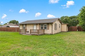 1305 S Robinson Drive - Photo 1
