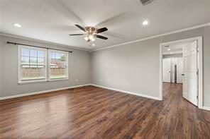 1305 S Robinson Drive - Photo 10