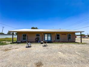 707 S Avenue Avenue E - Photo 1