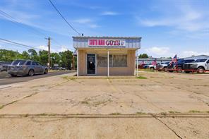 1001 S Main Street - Photo 1
